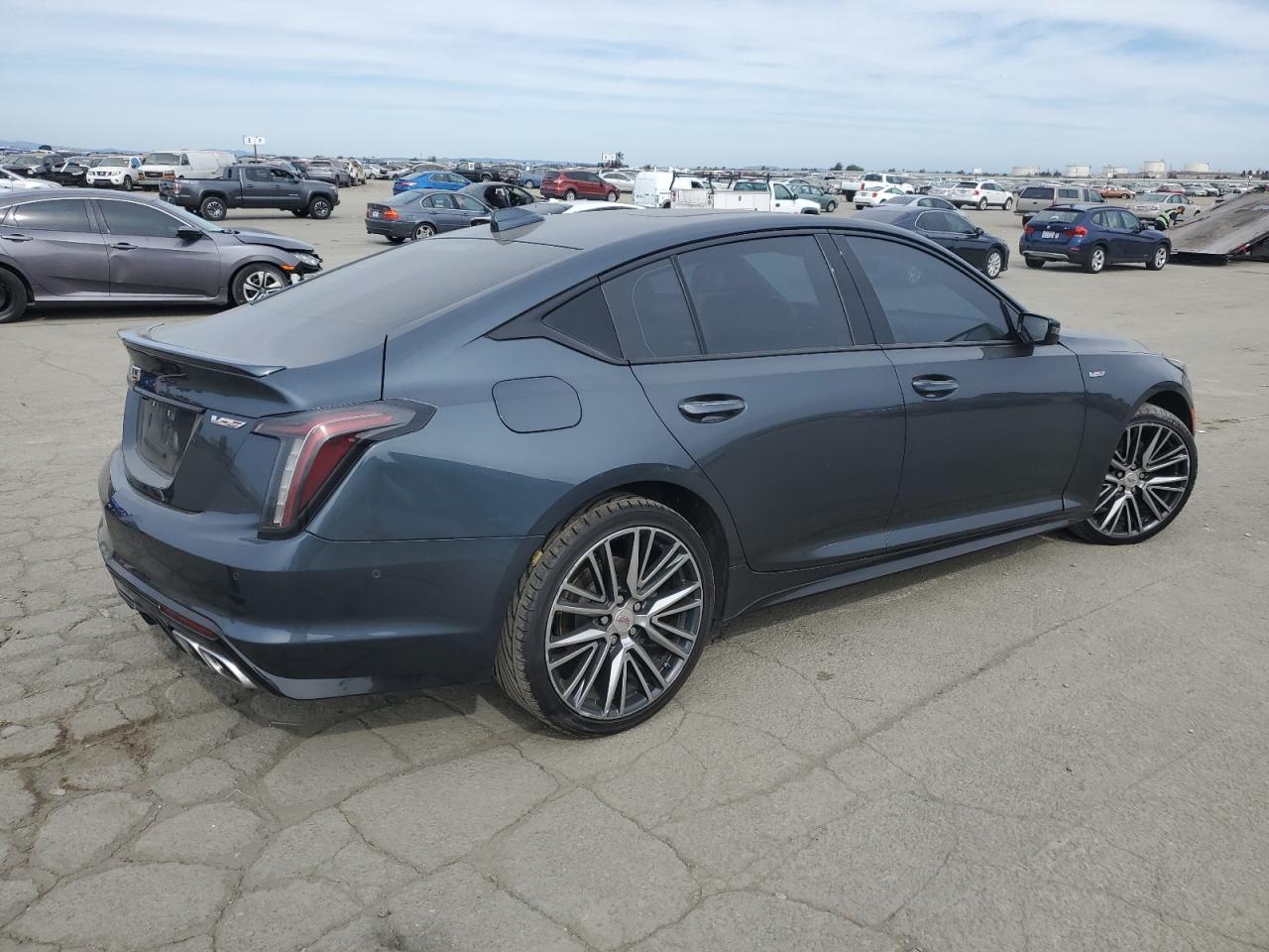 2020 Cadillac CT5 VIN 1G6DV5RW5L0151558 Copart auction photo, front end / rear end damage thumbnail 3