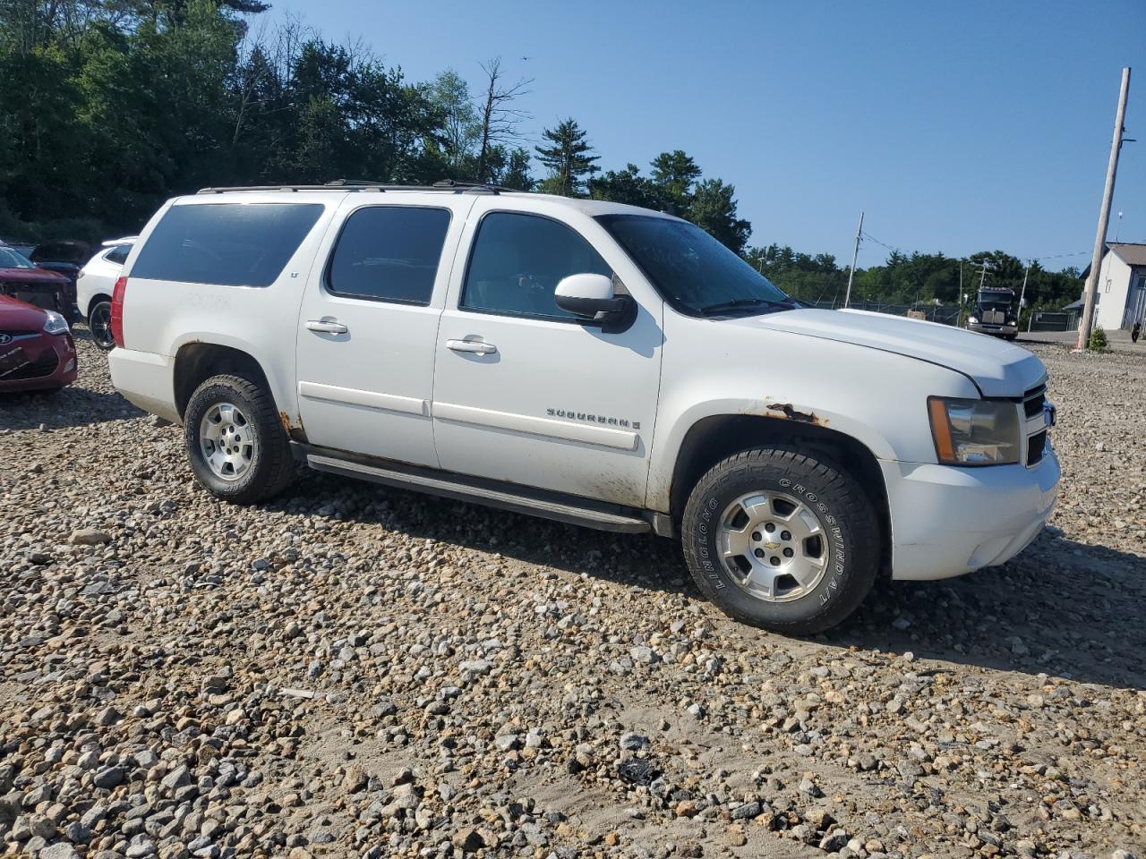 2008 Chevrolet Suburban VIN 1GNFK16398J120632 Copart auction photo, side / minor dent/scratches damage thumbnail 4