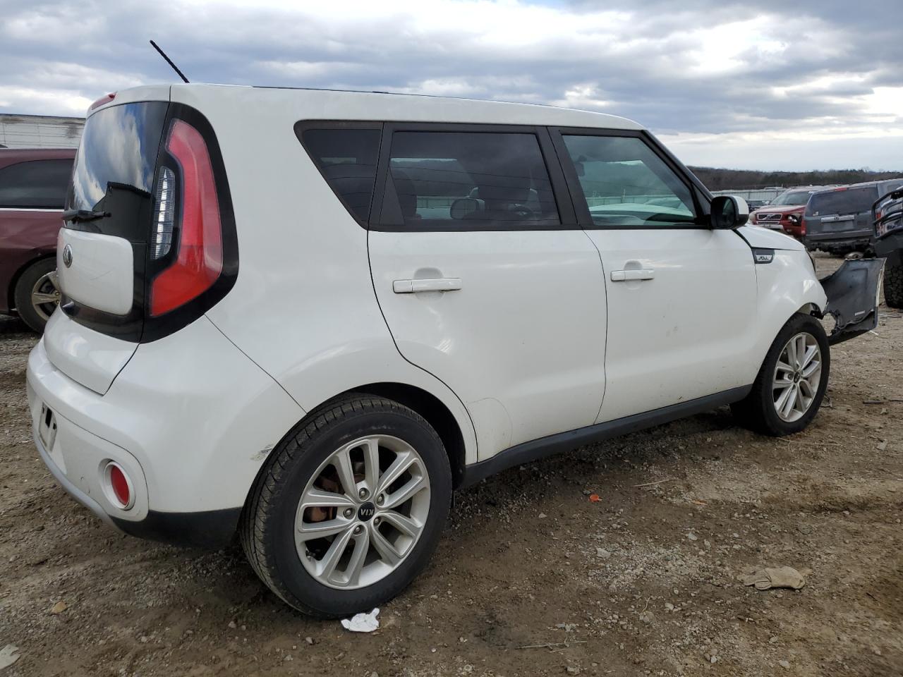 2017 KIA Soul VIN KNDJP3A51H7423359 Copart auction photo, front end / undercarriage damage thumbnail 3