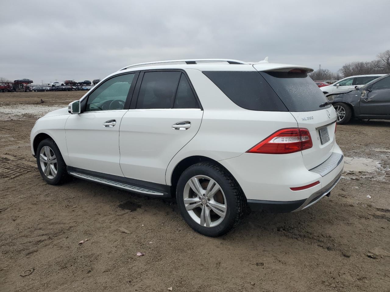 2015 Mercedes-Benz M-klasse VIN 4JGDA5HB4FA533470 Copart auction photo, front end damage thumbnail 2