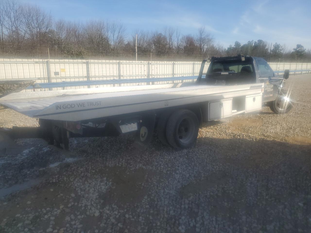 1998 GMC Sierra VIN 1GDKC34J5WF028298 Copart auction photo, front end / minor dent/scratches damage thumbnail 4