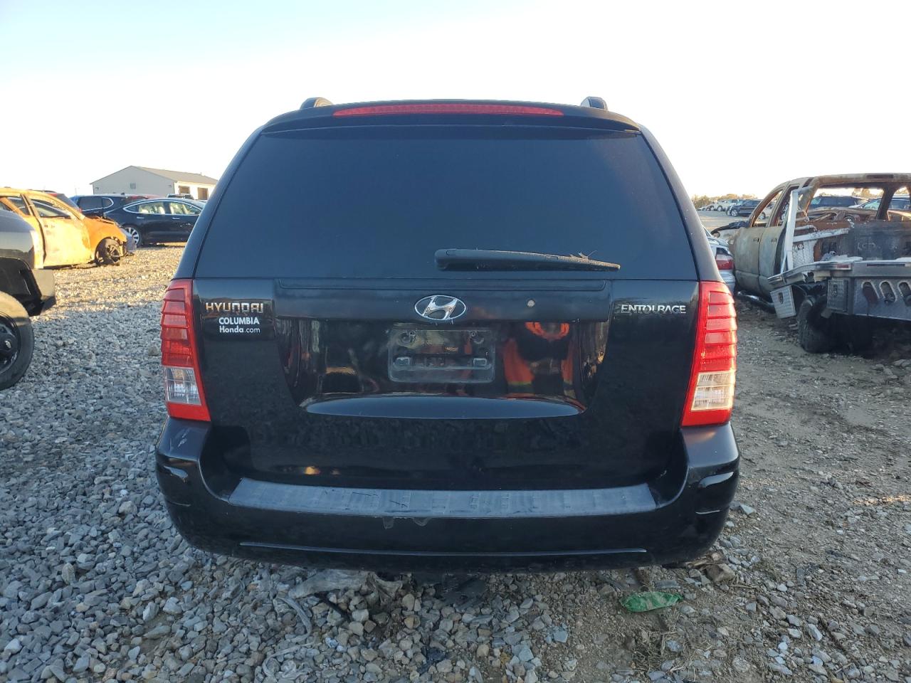 2008 Hyundai Entourage VIN KNDMC233186046584 Copart auction photo, burn - engine / minor dent/scratches damage thumbnail 6