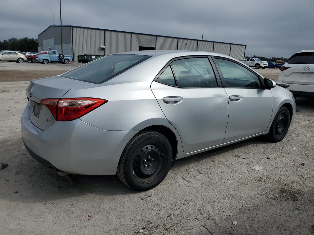 2017 Toyota Corolla VIN 2T1BURHE7HC862599 Copart auction photo, front end damage thumbnail 3