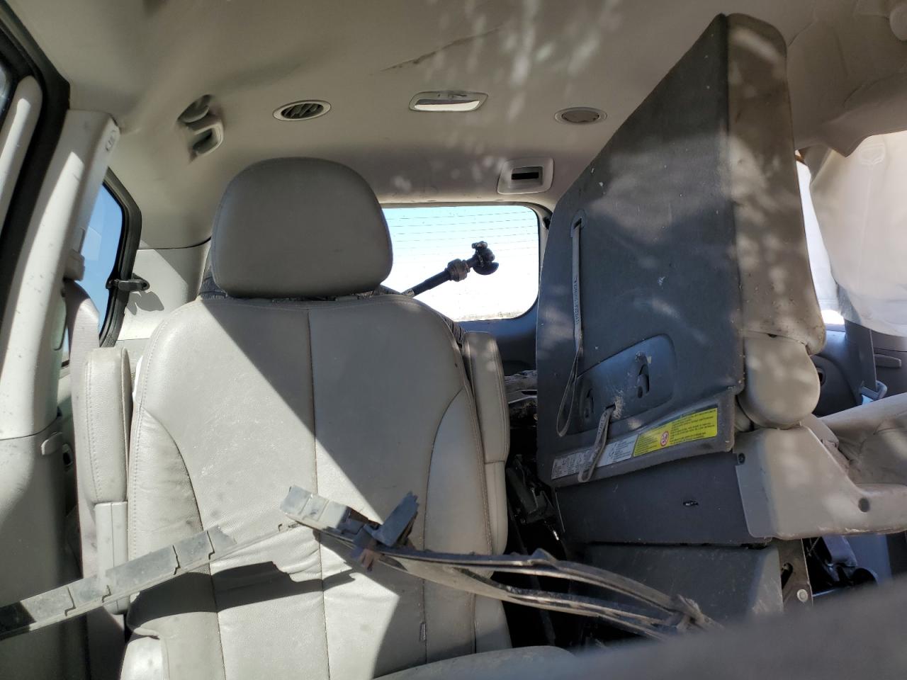 2014 KIA Sedona VIN KNDMH4C77E6588915 Copart auction photo, biohazard/chemical / front end damage thumbnail 10