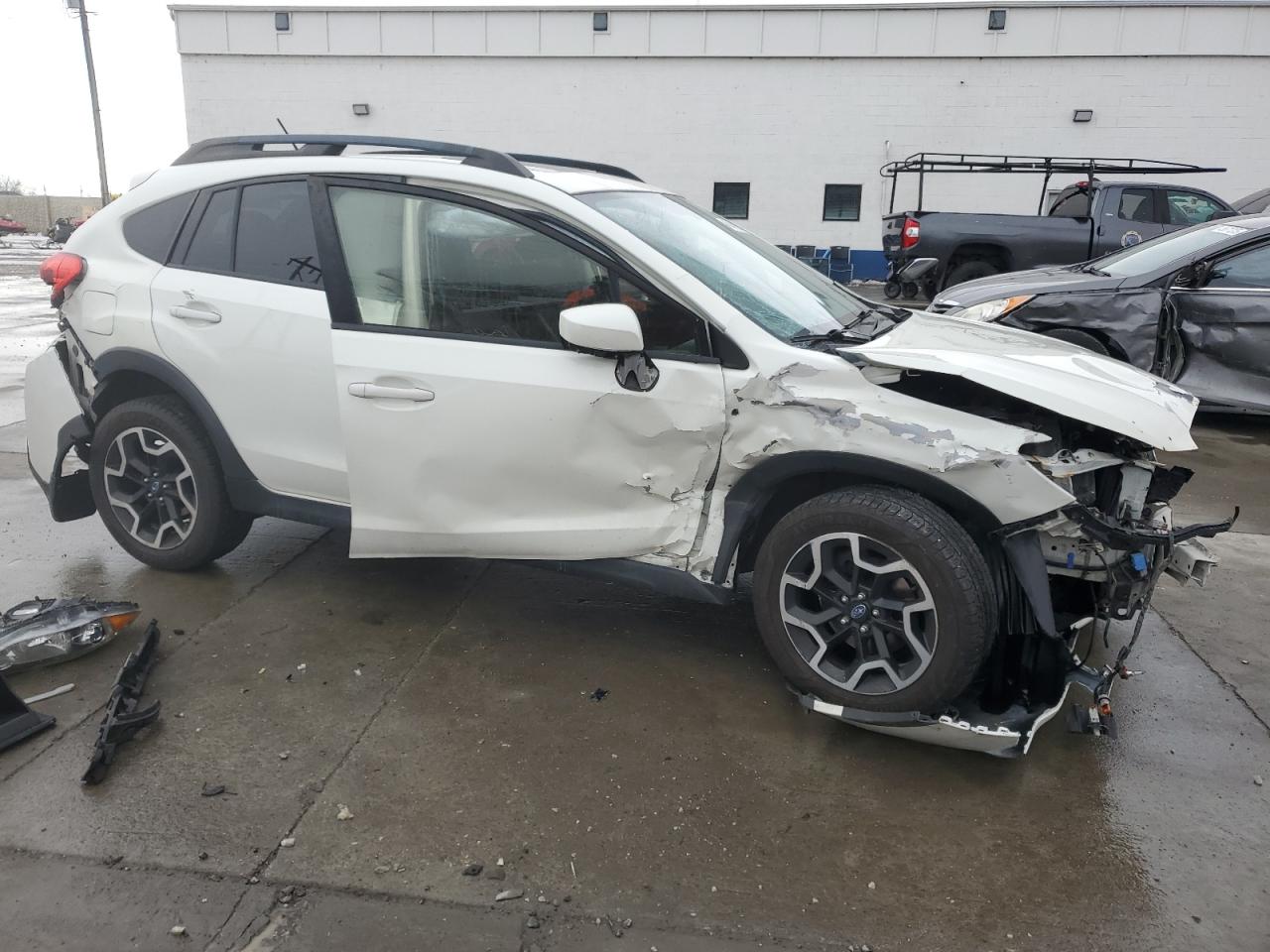 2016 Subaru XV VIN JF2GPABC2G8262056 Copart auction photo, front end / all over damage thumbnail 4