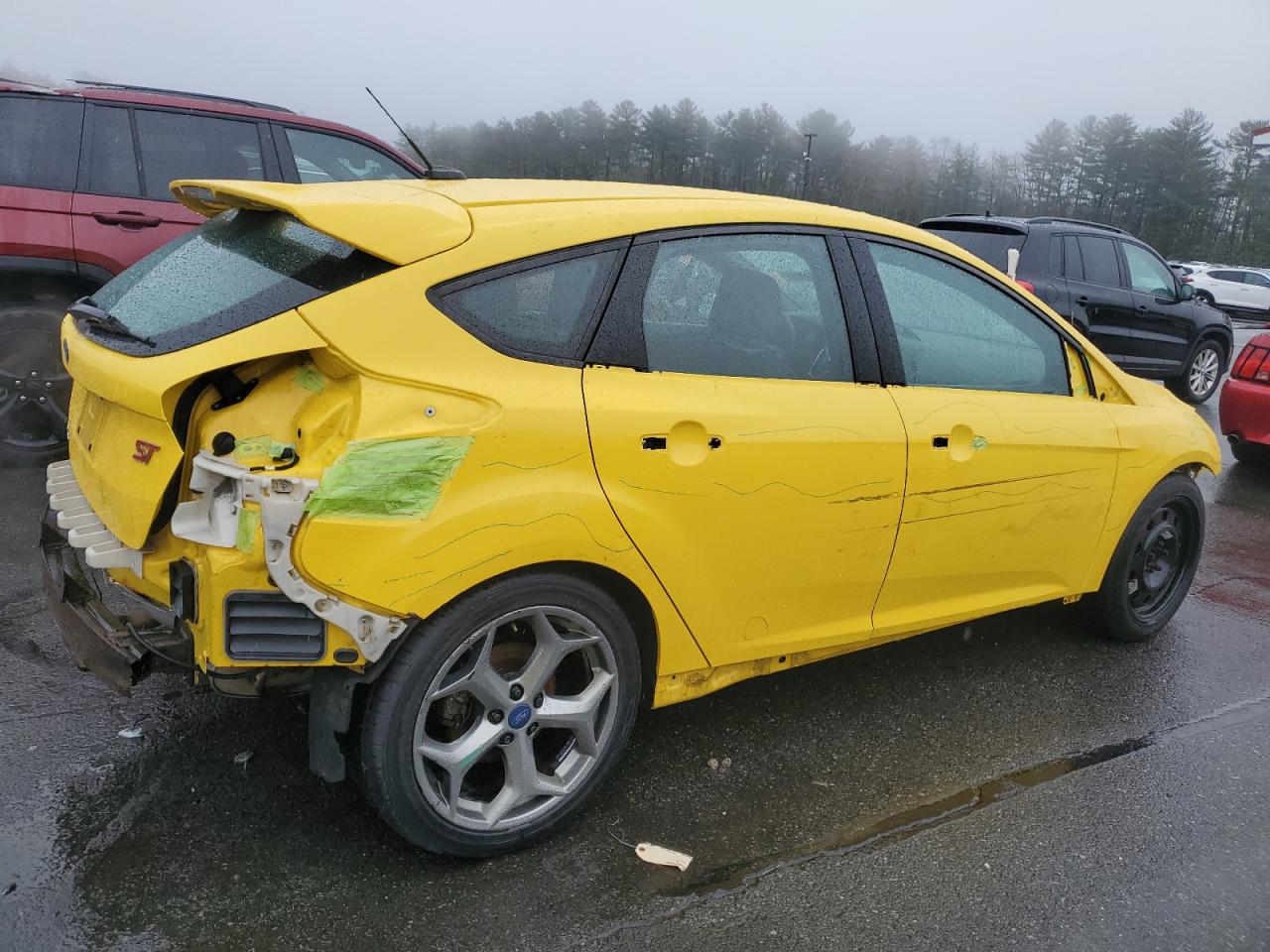 2017 Ford Focus VIN 1FADP3L96HL220624 Copart auction photo, side / rear end damage thumbnail 3