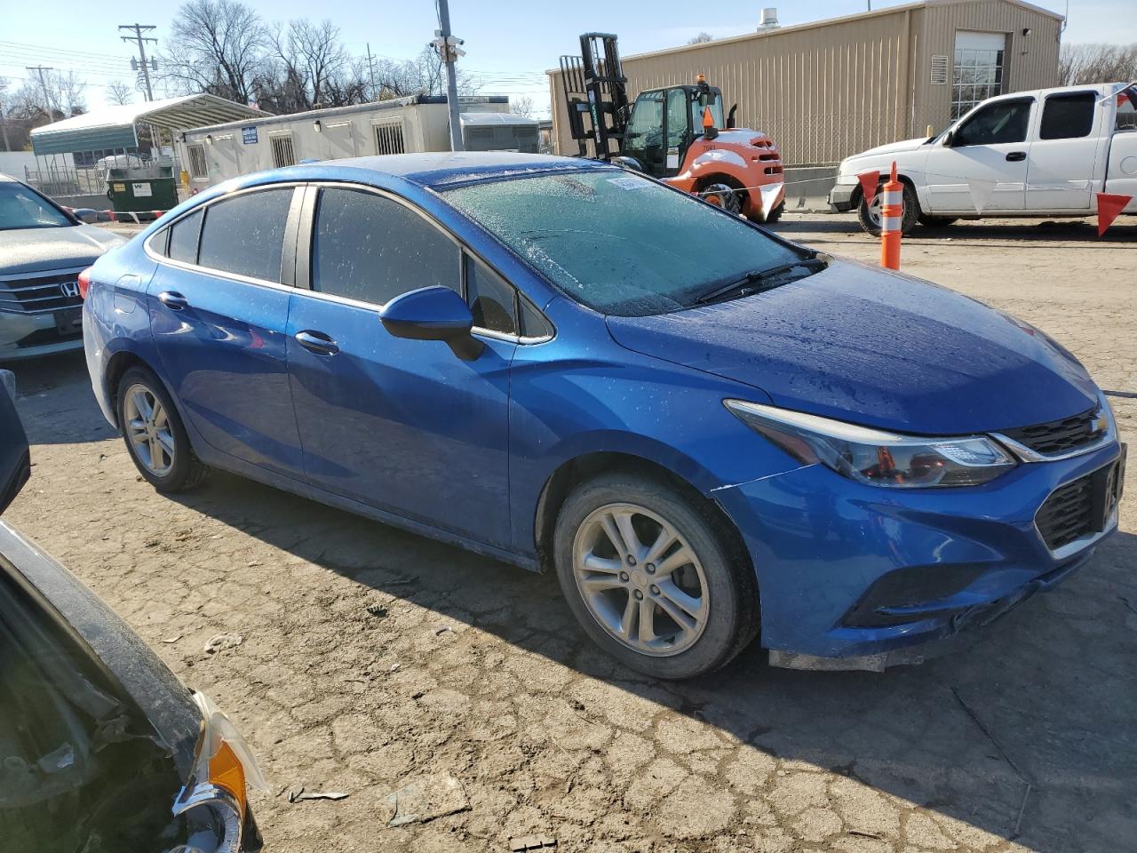 2017 Chevrolet Cruze VIN 1G1BE5SM5H7150804 Copart auction photo, front end / mechanical damage thumbnail 4