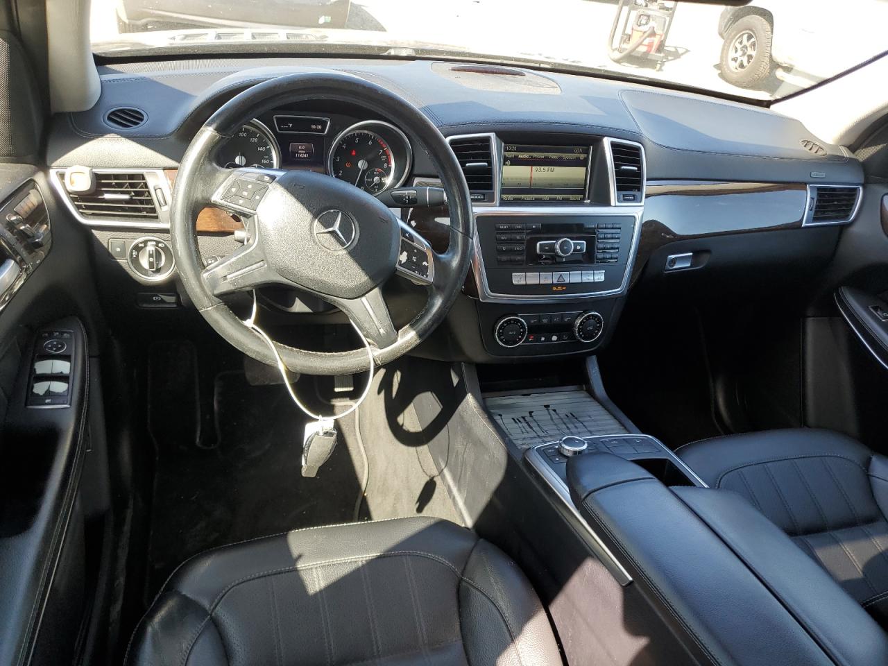 2014 Mercedes-Benz GL-klasse VIN 4JGDF7CE4EA412502 Copart auction photo, front end / minor dent/scratches damage thumbnail 8
