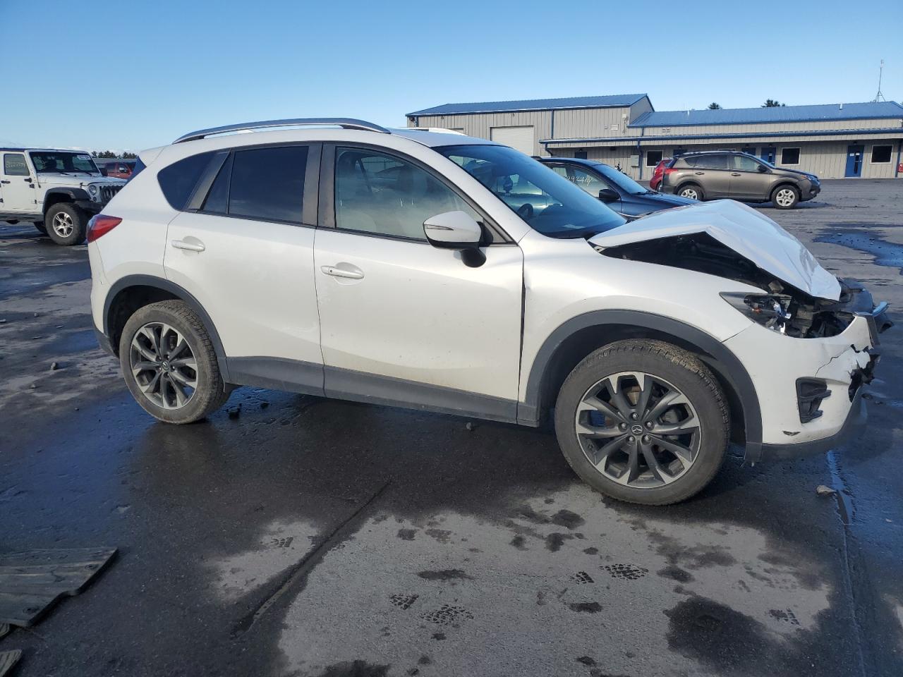2016 Mazda CX-5 VIN JM3KE4DY4G0624421 Copart auction photo, front end damage thumbnail 4