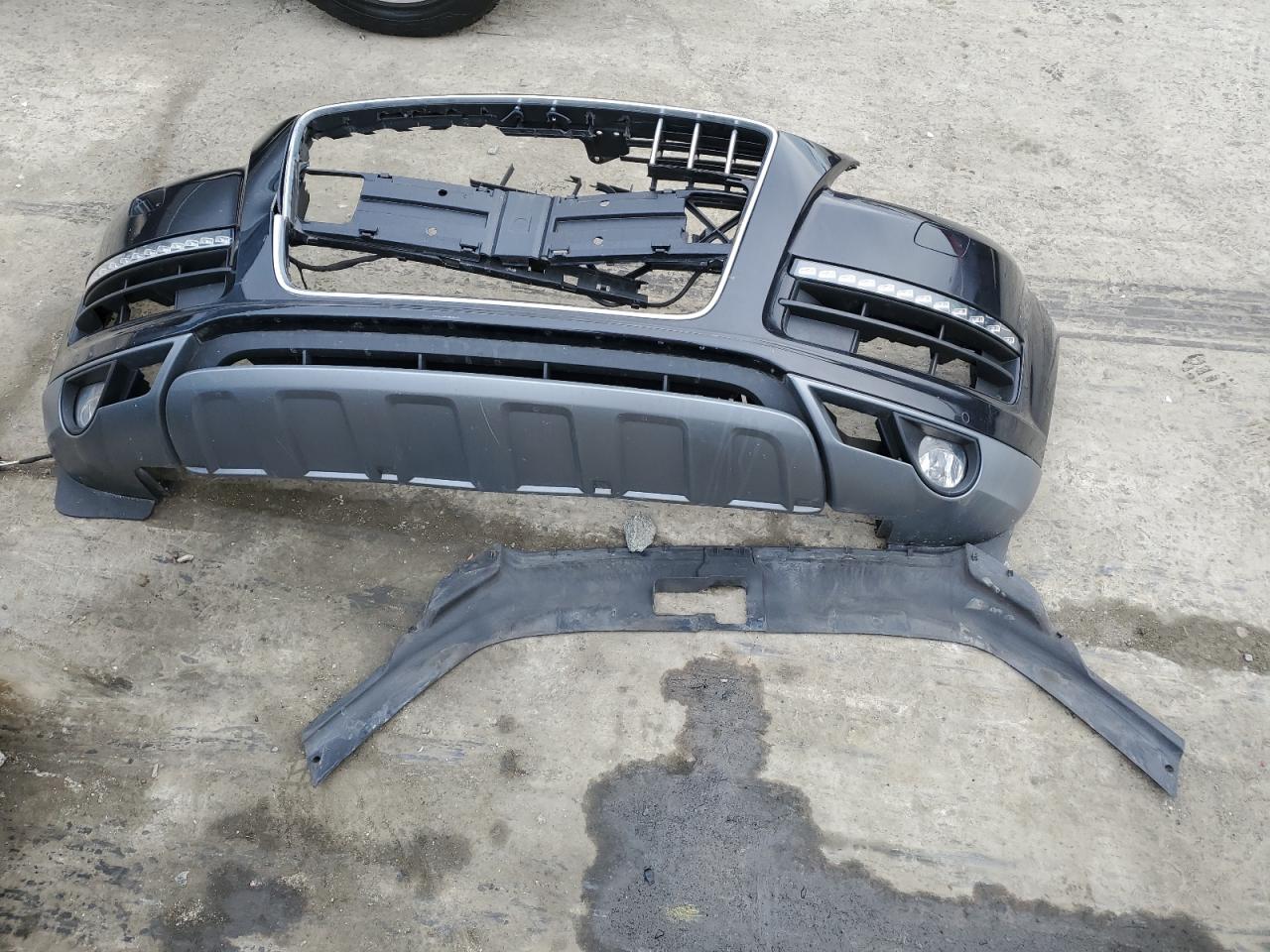 2013 Audi Q7 VIN WA1LGAFE4DD006085 Copart auction photo, front end damage thumbnail 15