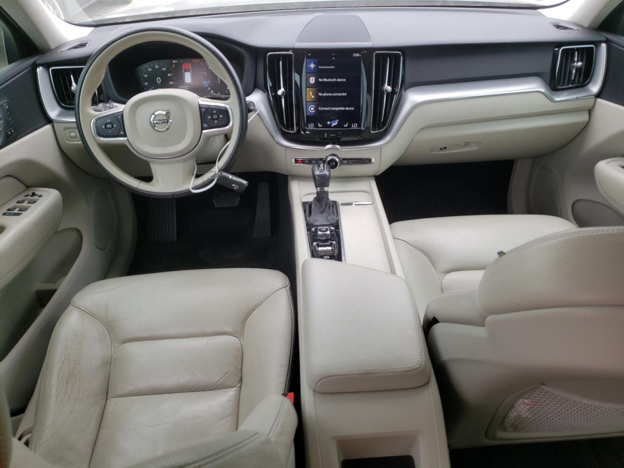 2018 Volvo XC60 VIN LYV102RK1JB073418 Copart auction photo, front end damage thumbnail 8