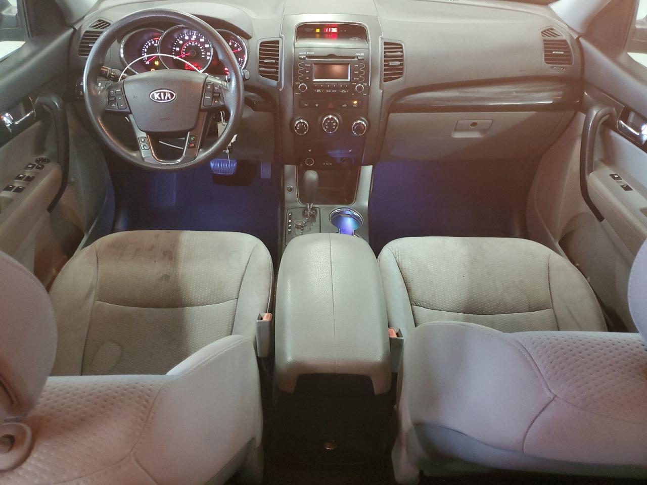 2011 KIA Sorento VIN 5XYKTDA14BG053960 Copart auction photo, minor dent/scratches damage thumbnail 8