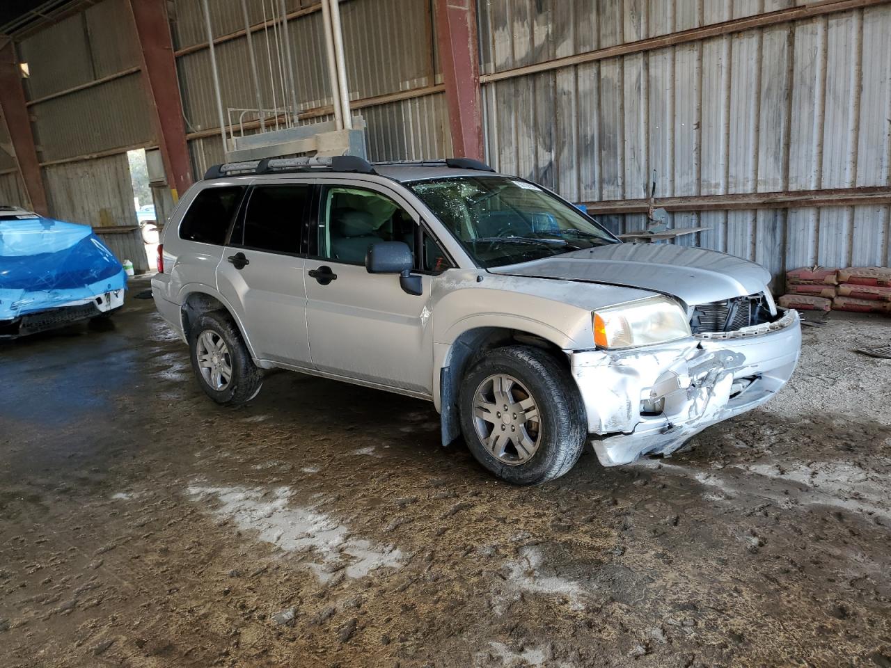 2007 Mitsubishi Endeavor VIN 4A4MM21SX7E063761 Copart auction photo, all over / front end damage thumbnail 4