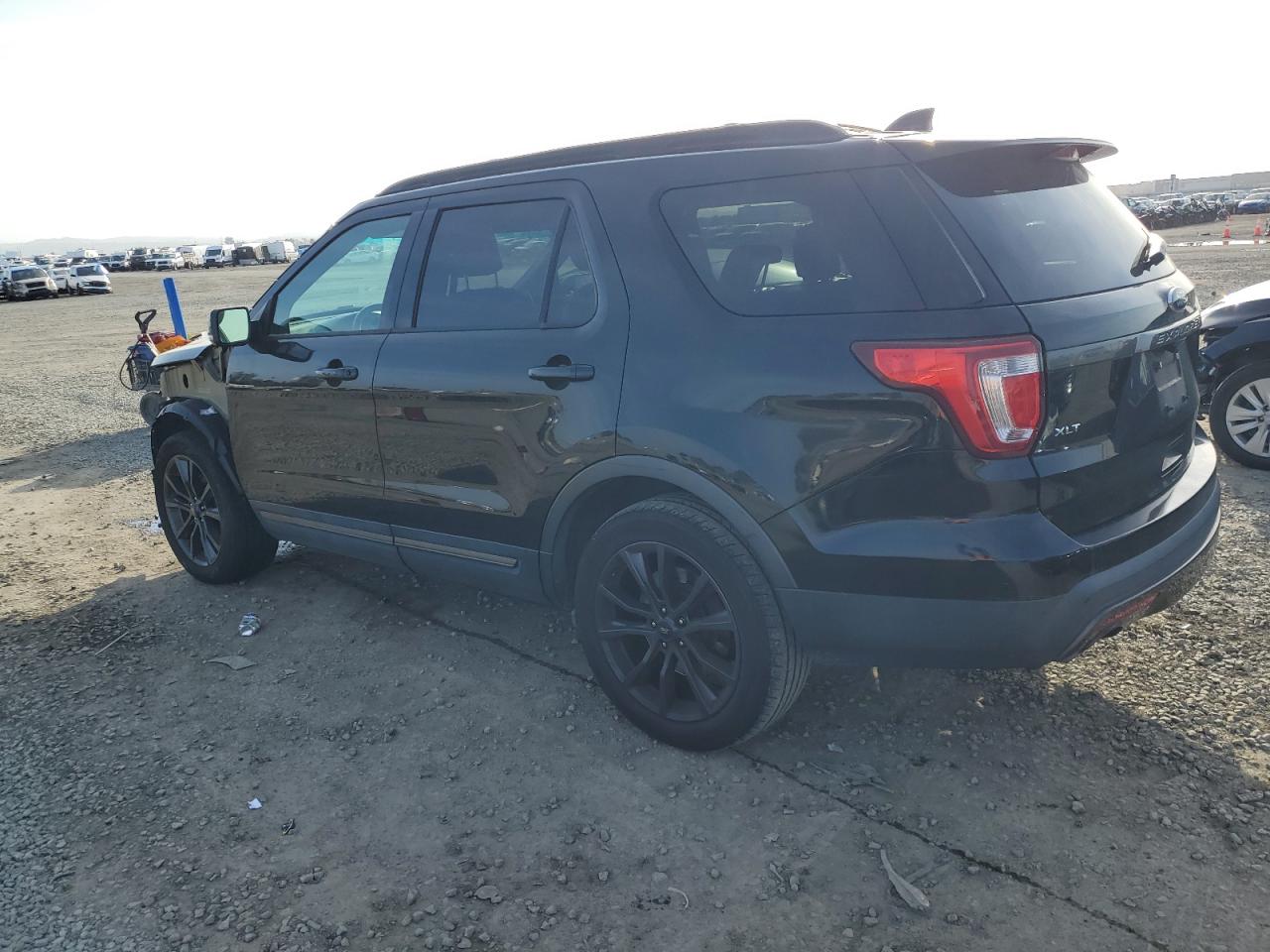 2017 Ford Explorer VIN 1FM5K7D81HGA60568 Copart auction photo, front end damage thumbnail 2