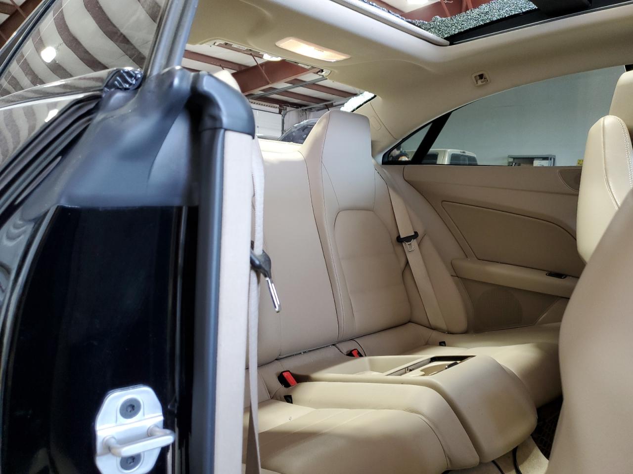 2013 Mercedes-Benz E-klasse VIN WDDKJ8JB0DF201104 Copart auction photo, vandalism / top/roof damage thumbnail 10