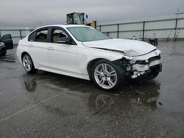 2017 BMW 3er VIN WBA8B9G51HNU09848 Copart auction photo, front end / frame damage damage thumbnail 11