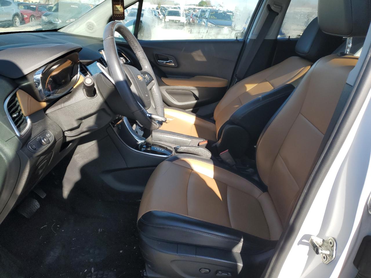 2019 Chevrolet Trax VIN 3GNCJMSBXKL215947 Copart auction photo, front end damage thumbnail 7