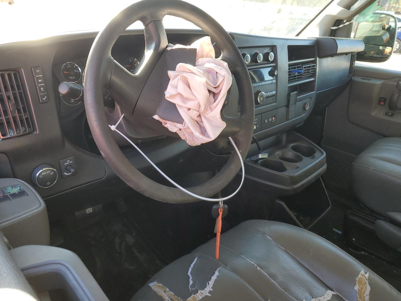 2018 Chevrolet Express VIN 1GCWGBFP9J1254923 Copart auction photo, all over damage thumbnail 8