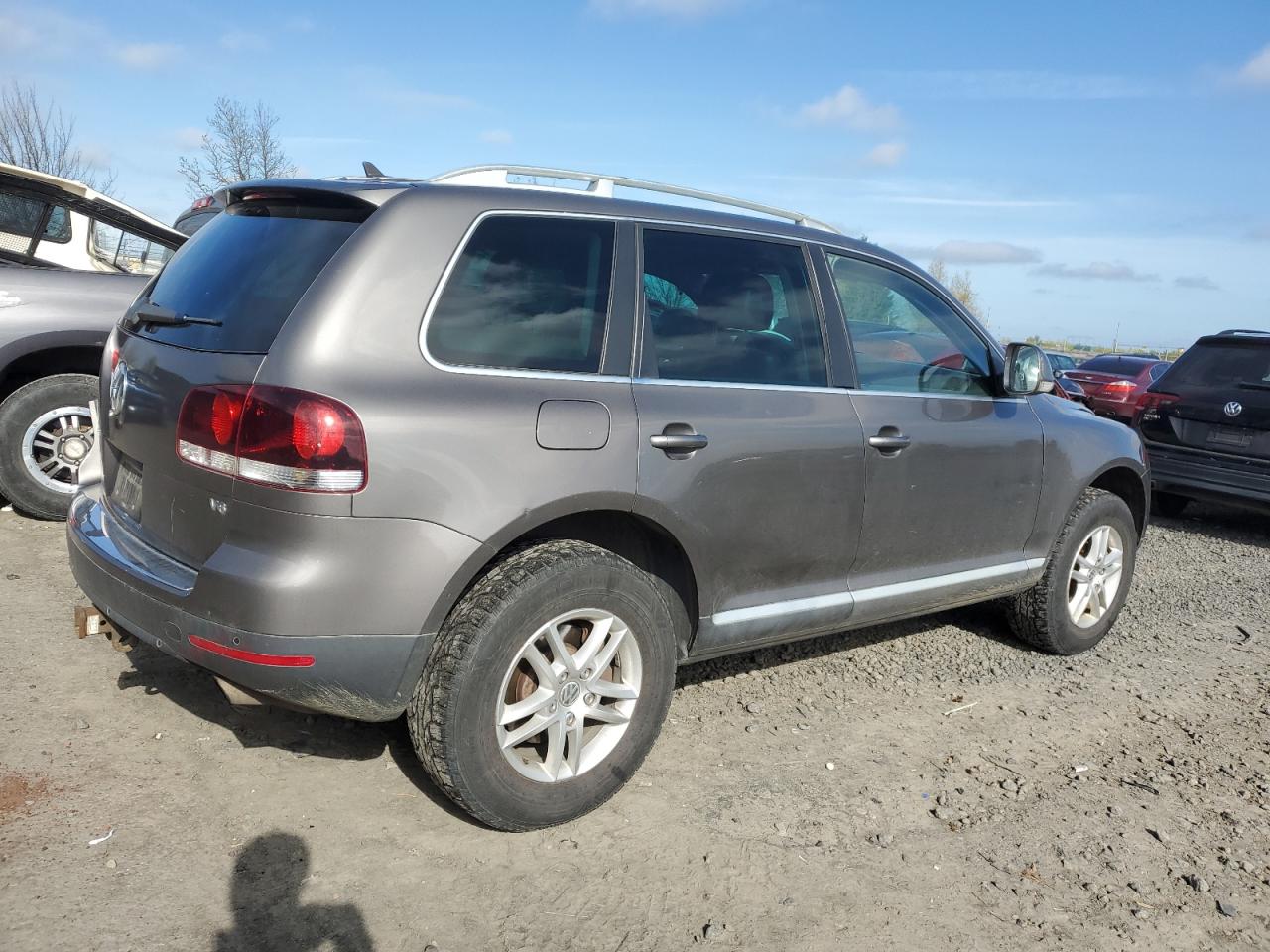 2009 Volkswagen Touareg VIN WVGBE77L49D007506 Copart auction photo, rear end damage thumbnail 3