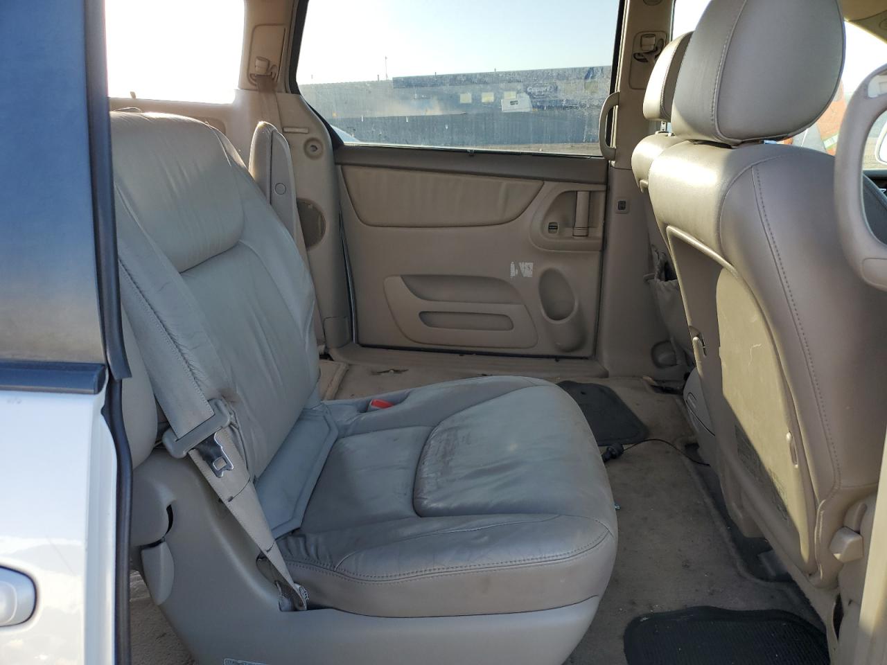 2004 Toyota Sienna VIN 5TDZA22CX4S018371 Copart auction photo, rear end / front end damage thumbnail 11