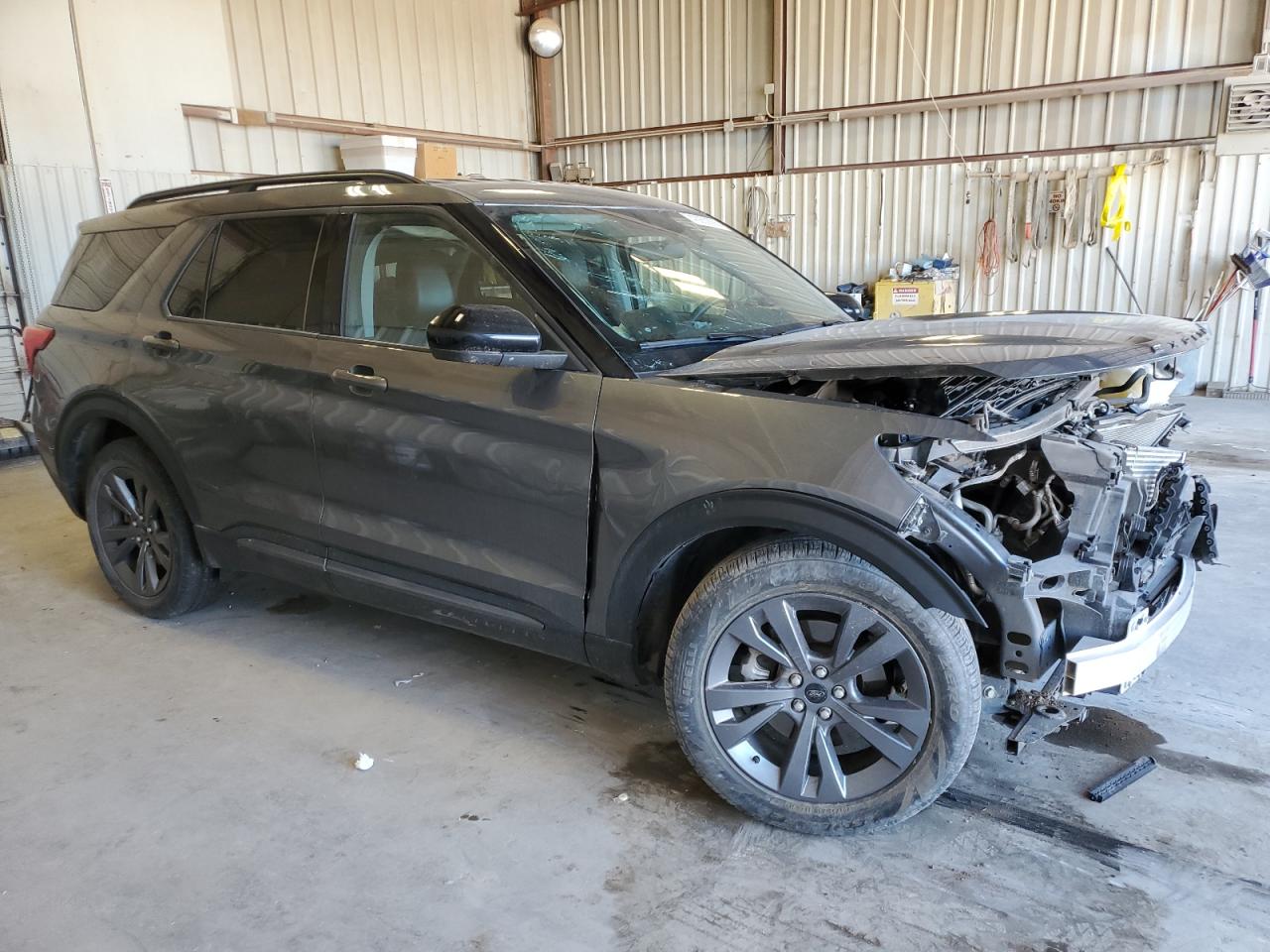 2022 Ford Explorer VIN 1FMSK7DH8NGC30777 Copart auction photo, front end / hail damage thumbnail 4