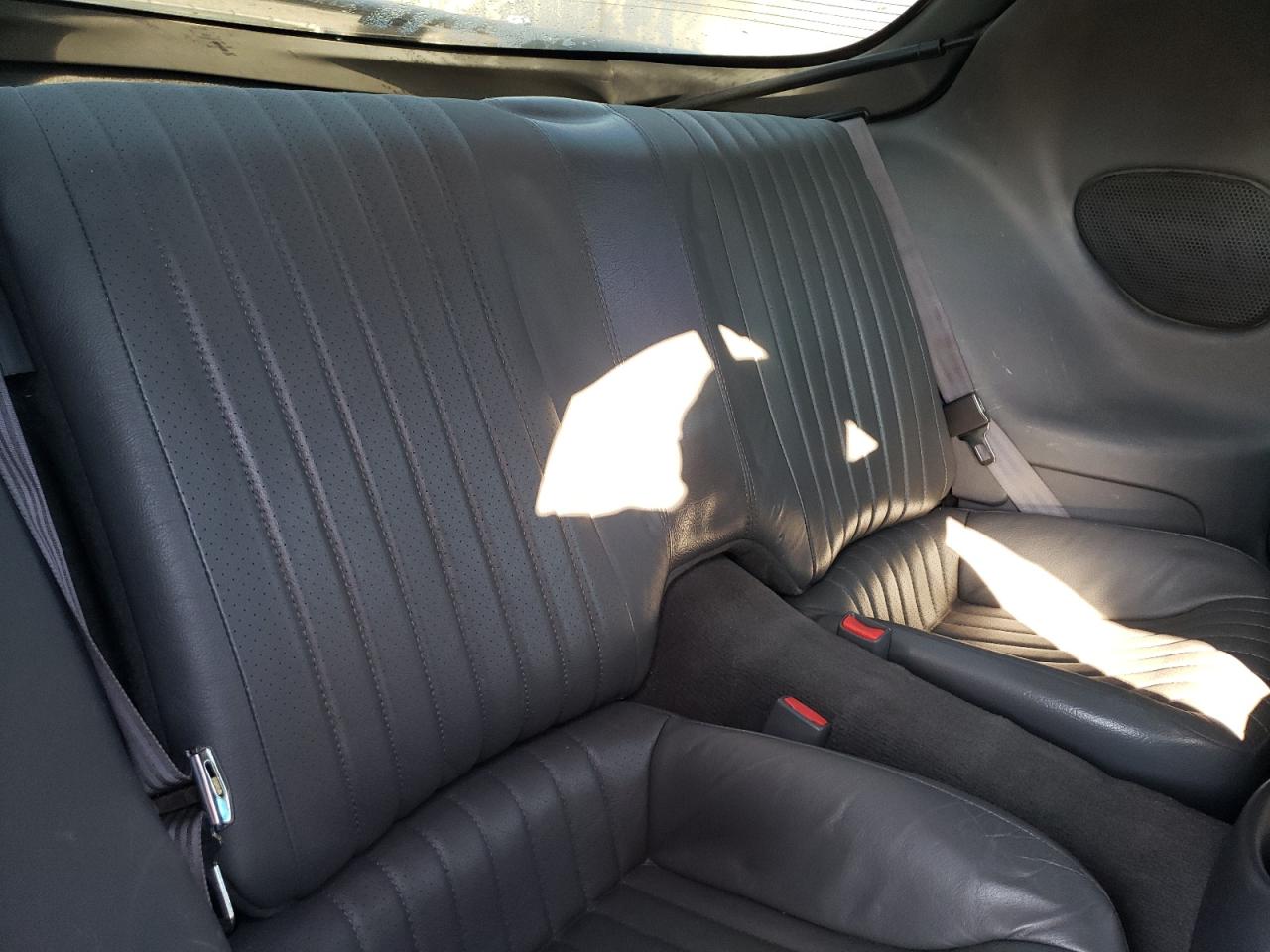 1998 Pontiac Firebird VIN 2G2FV22G5W2208565 Copart auction photo, rear end / minor dent/scratches damage thumbnail 10