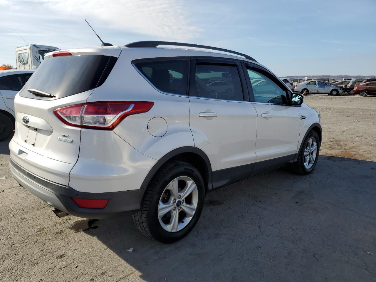 2014 Ford Escape VIN 1FMCU0GX1EUB20678 Copart auction photo, front end damage thumbnail 3