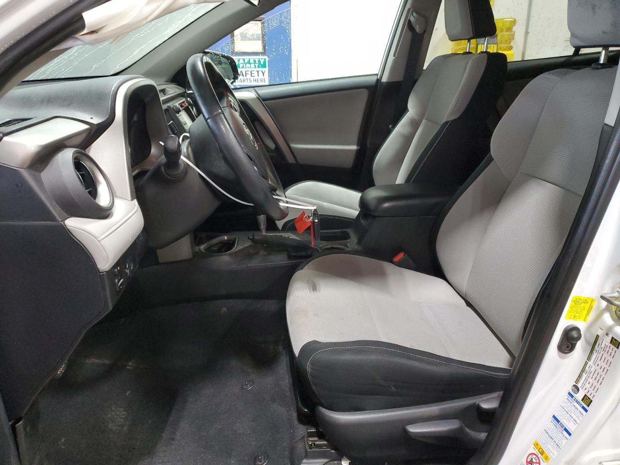 2018 Toyota RAV 4 VIN 2T3RFREV1JW855284 Copart auction photo, all over damage thumbnail 7