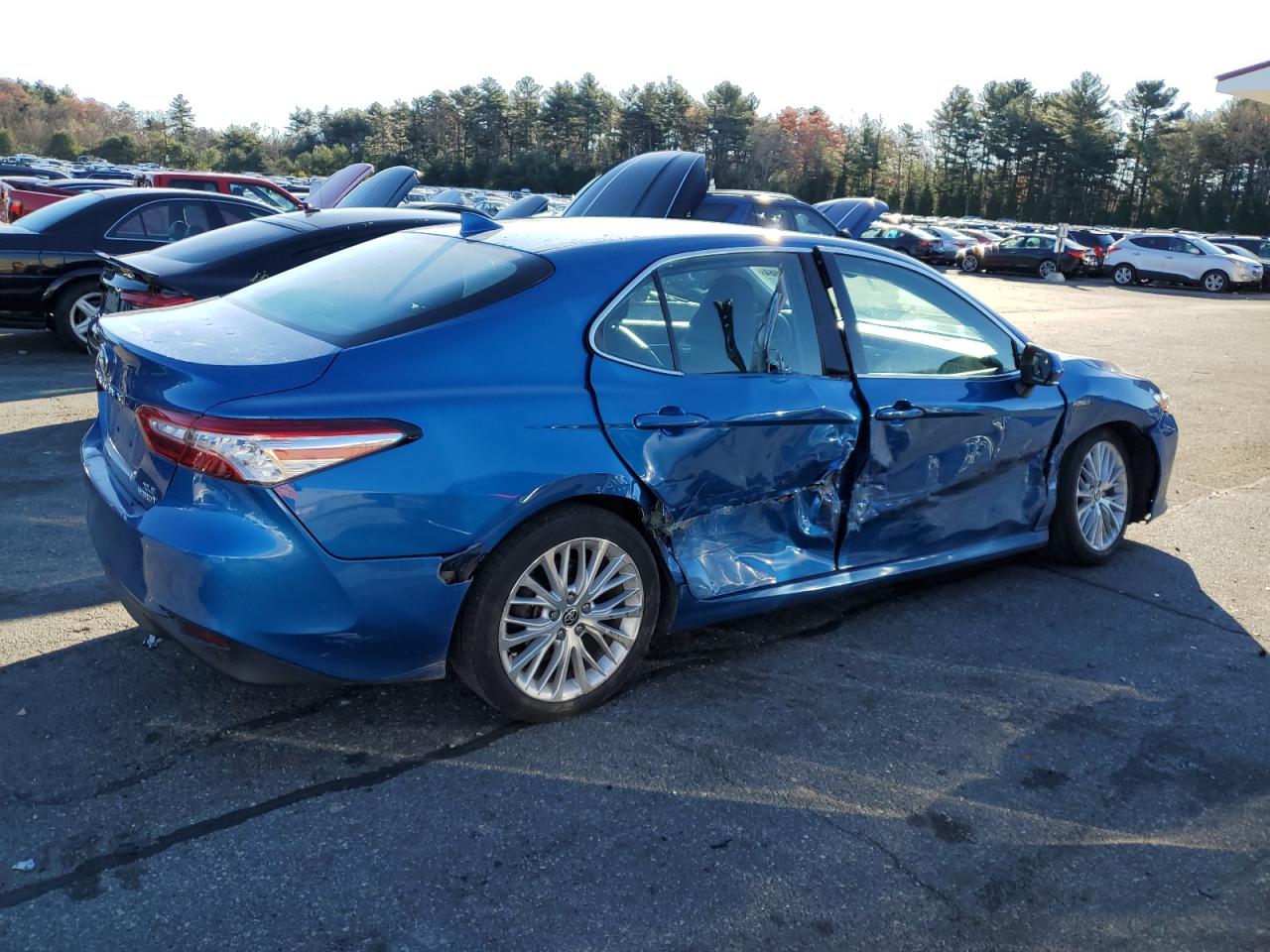 2020 Toyota Camry VIN 4T1F31AK4LU016511 Copart auction photo, all over / minor dent/scratches damage thumbnail 3