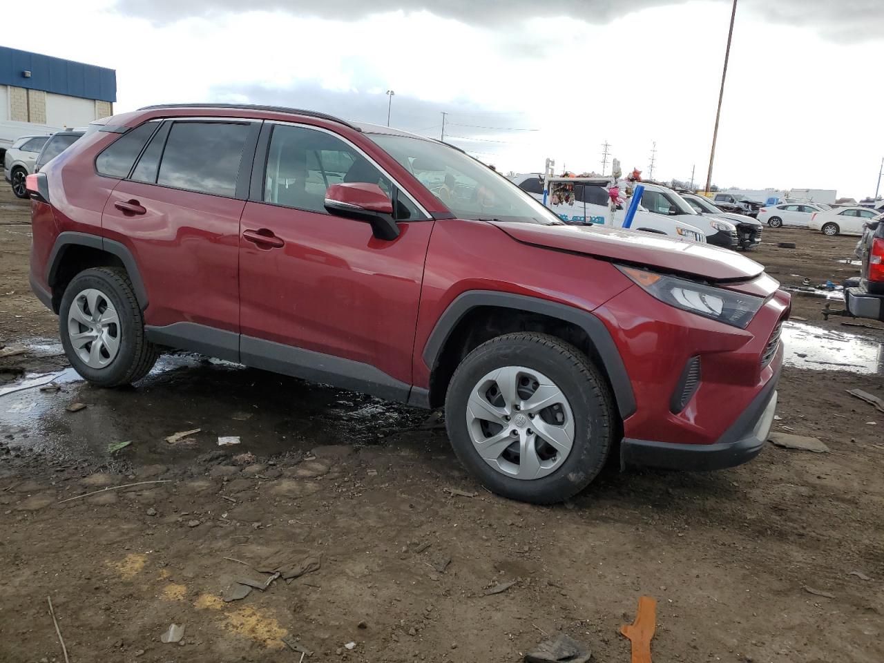 2021 Toyota RAV 4 VIN 2T3G1RFV3MW235691 Copart auction photo, front end damage thumbnail 4