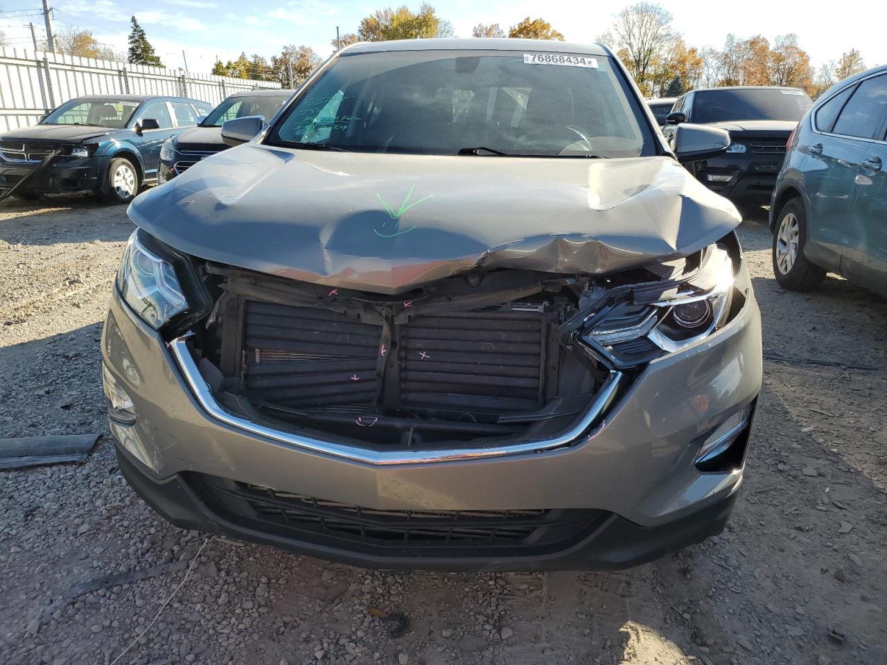2019 Chevrolet Equinox VIN 3GNAXKEV5KS520682 Copart auction photo, front end damage thumbnail 5