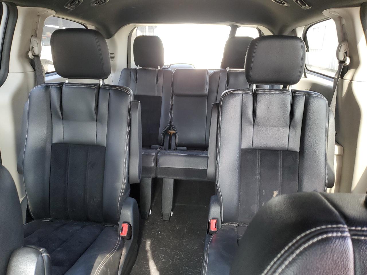 2017 Dodge Caravan VIN 2C4RDGCG5HR696708 Copart auction photo, water/flood damage thumbnail 10