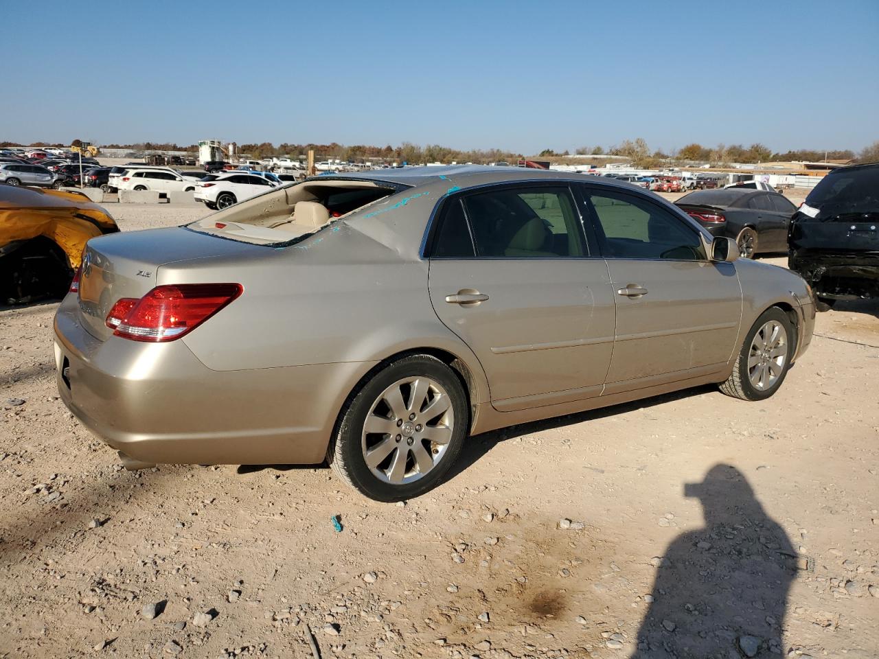2007 Toyota Avalon VIN 4T1BK36B27U185843 Copart auction photo, all over damage thumbnail 3