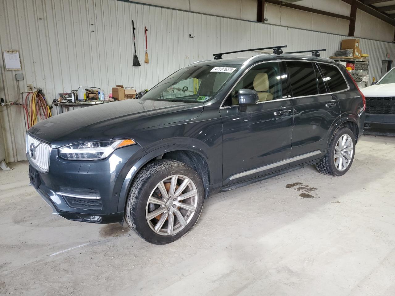 2017 Volvo XC90 VIN YV4A22PLXH1166376