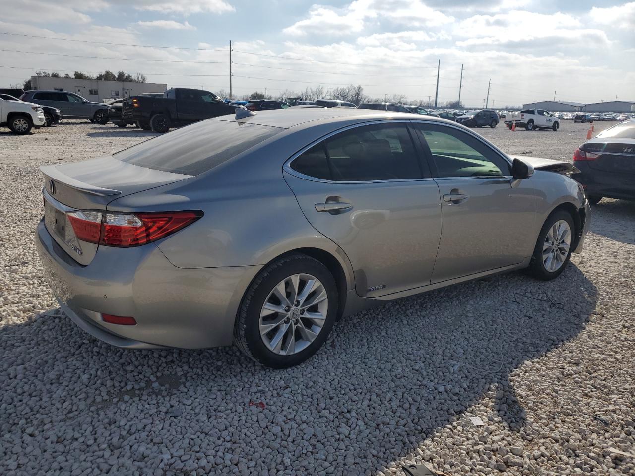 2015 Lexus ES VIN JTHBW1GG8F2084726 Copart auction photo, front end / minor dent/scratches damage thumbnail 3