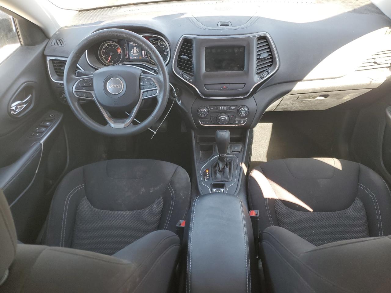2019 Jeep Grand Cherokee VIN 1C4PJLCB5KD466108 Copart auction photo, front end / rear end damage thumbnail 8