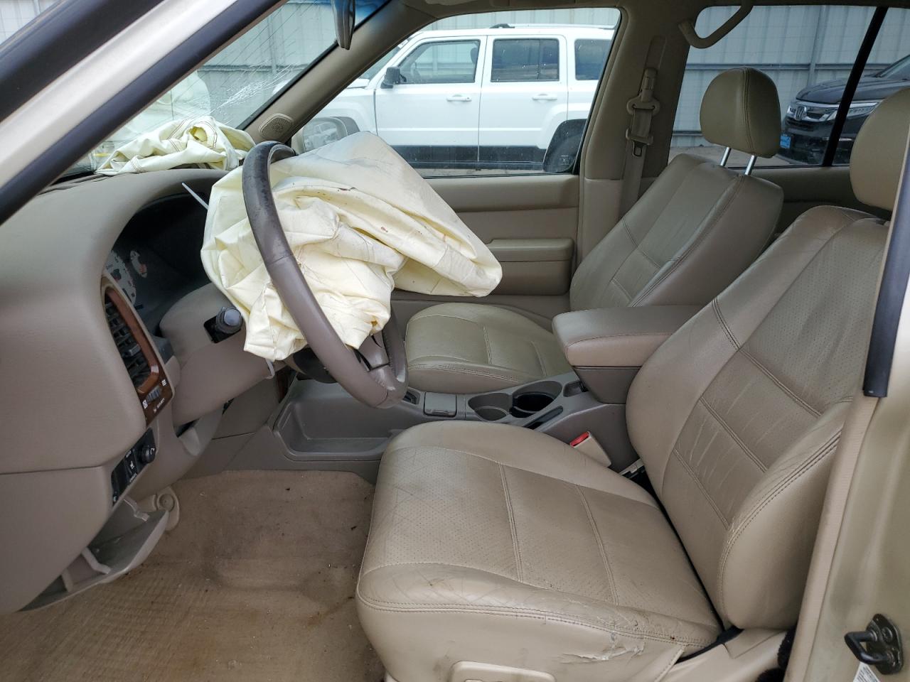 2001 Nissan Pathfinder VIN JN8DR09Y61W596752 Copart auction photo, front end damage thumbnail 7