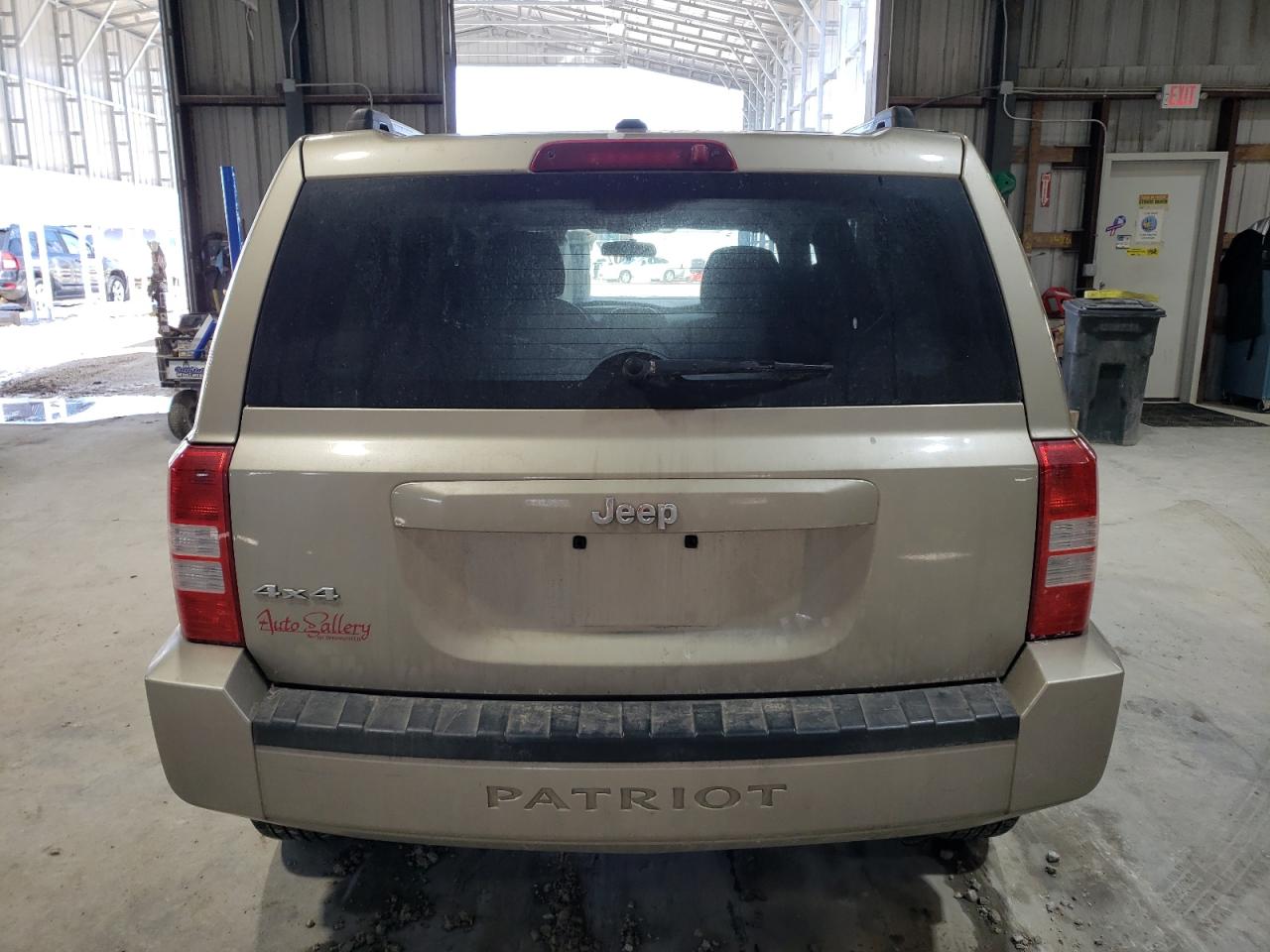 2010 Jeep Liberty (Patriot) VIN 1J4NF2GB6AD500823 Copart auction photo, front end / minor dent/scratches damage thumbnail 6