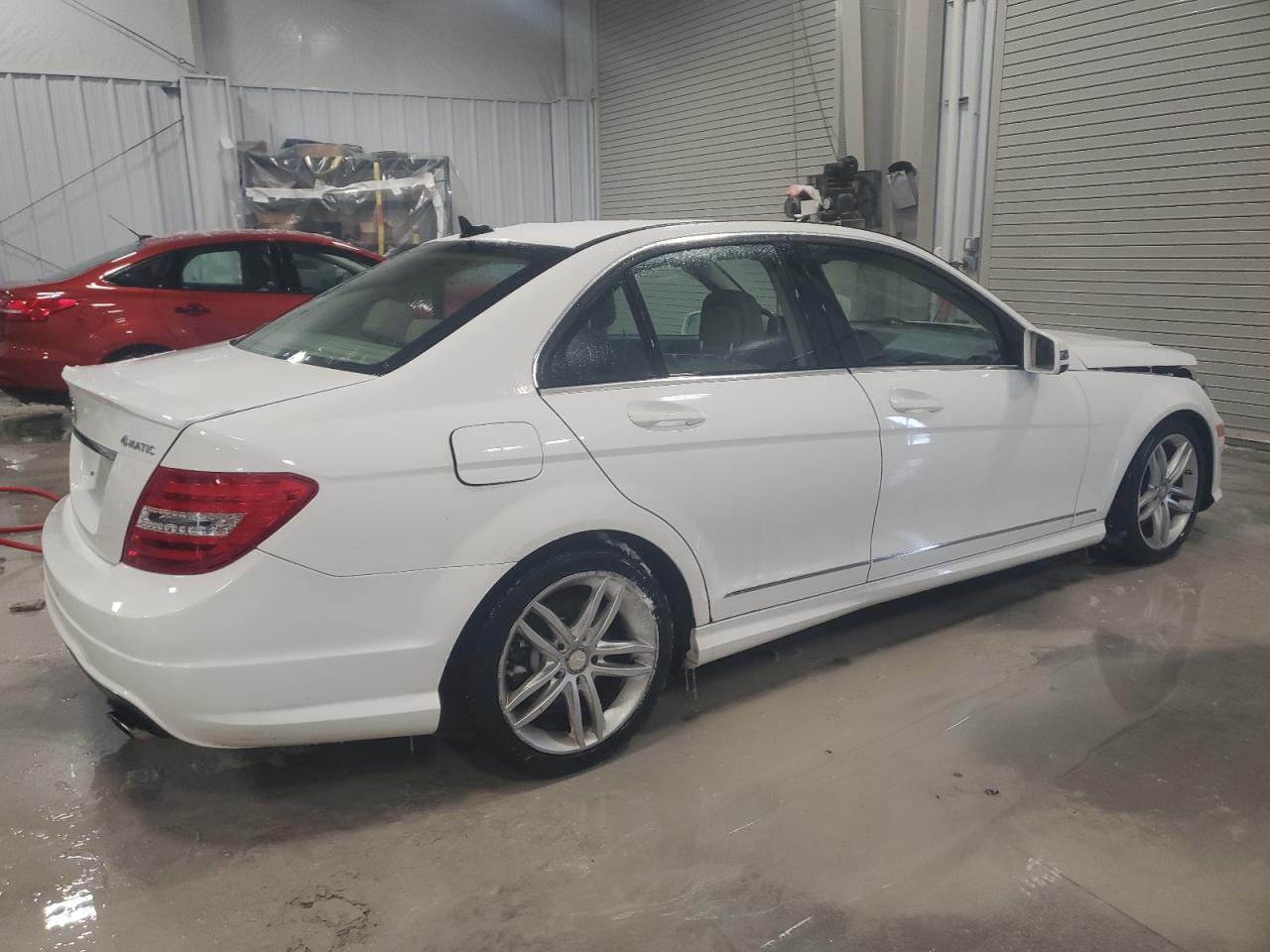 2013 Mercedes-Benz C-klasse VIN WDDGF8AB0DR242628 Copart auction photo, front end damage thumbnail 3