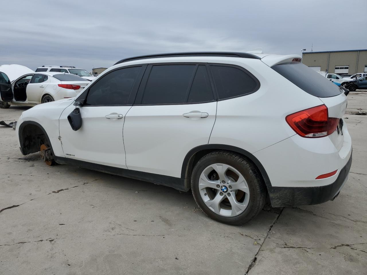 2015 BMW X1 VIN WBAVM1C52FV315916 Copart auction photo, front end damage thumbnail 2