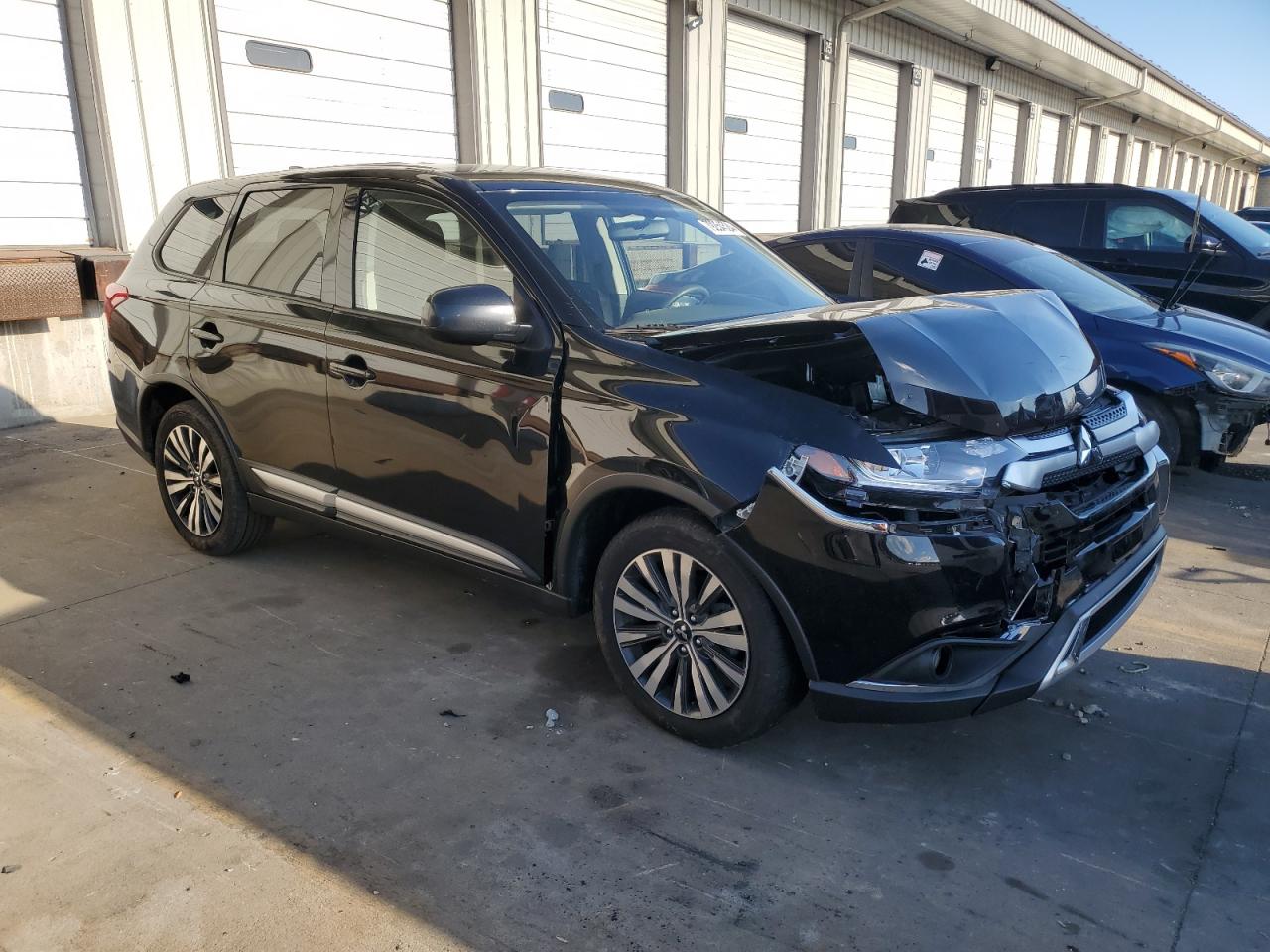 2020 Mitsubishi Outlander VIN JA4AD2A34LZ048317 Copart auction photo, front end / minor dent/scratches damage thumbnail 4