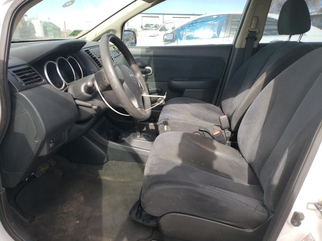 2011 Nissan Versa VIN 3N1CC1AP6BL371386 Copart auction photo, minor dent/scratches damage thumbnail 7