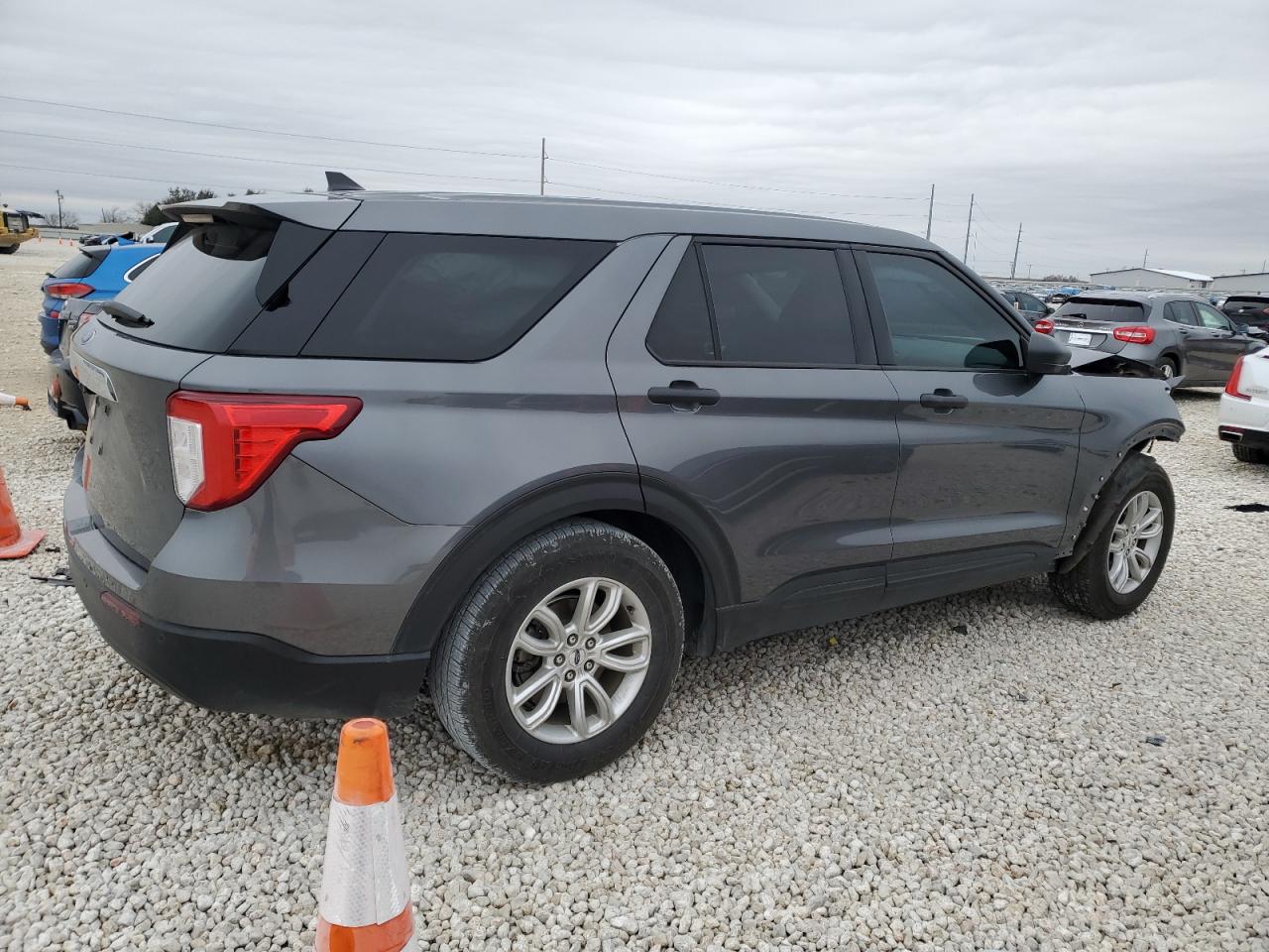 2021 Ford Explorer VIN 1FMSK7BH2MGA61244 Copart auction photo, front end damage thumbnail 3