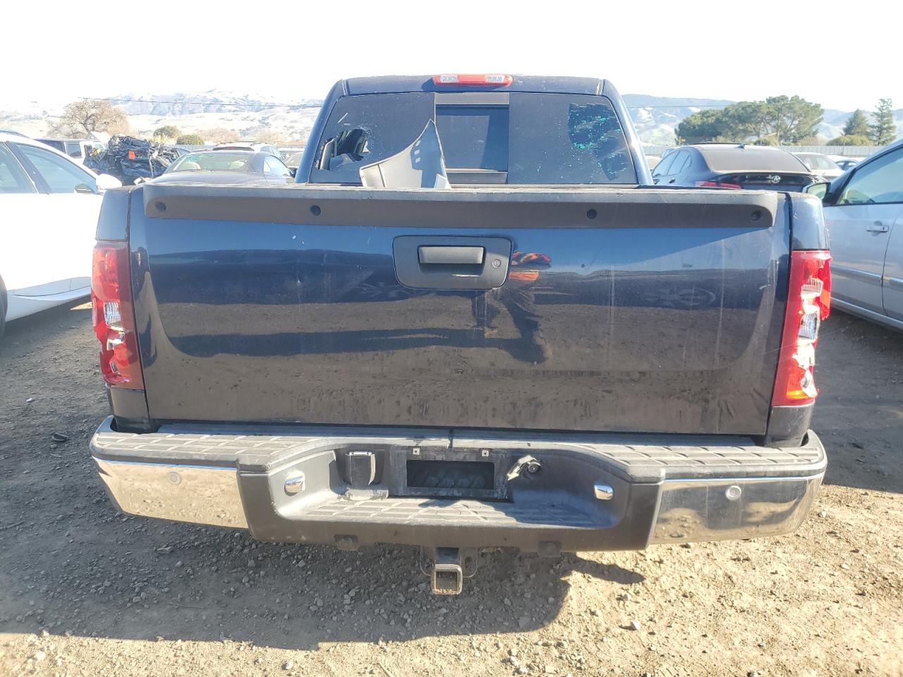 2007 Chevrolet Silverado VIN 2GCEK13M571622340 Copart auction photo, vandalism damage thumbnail 6