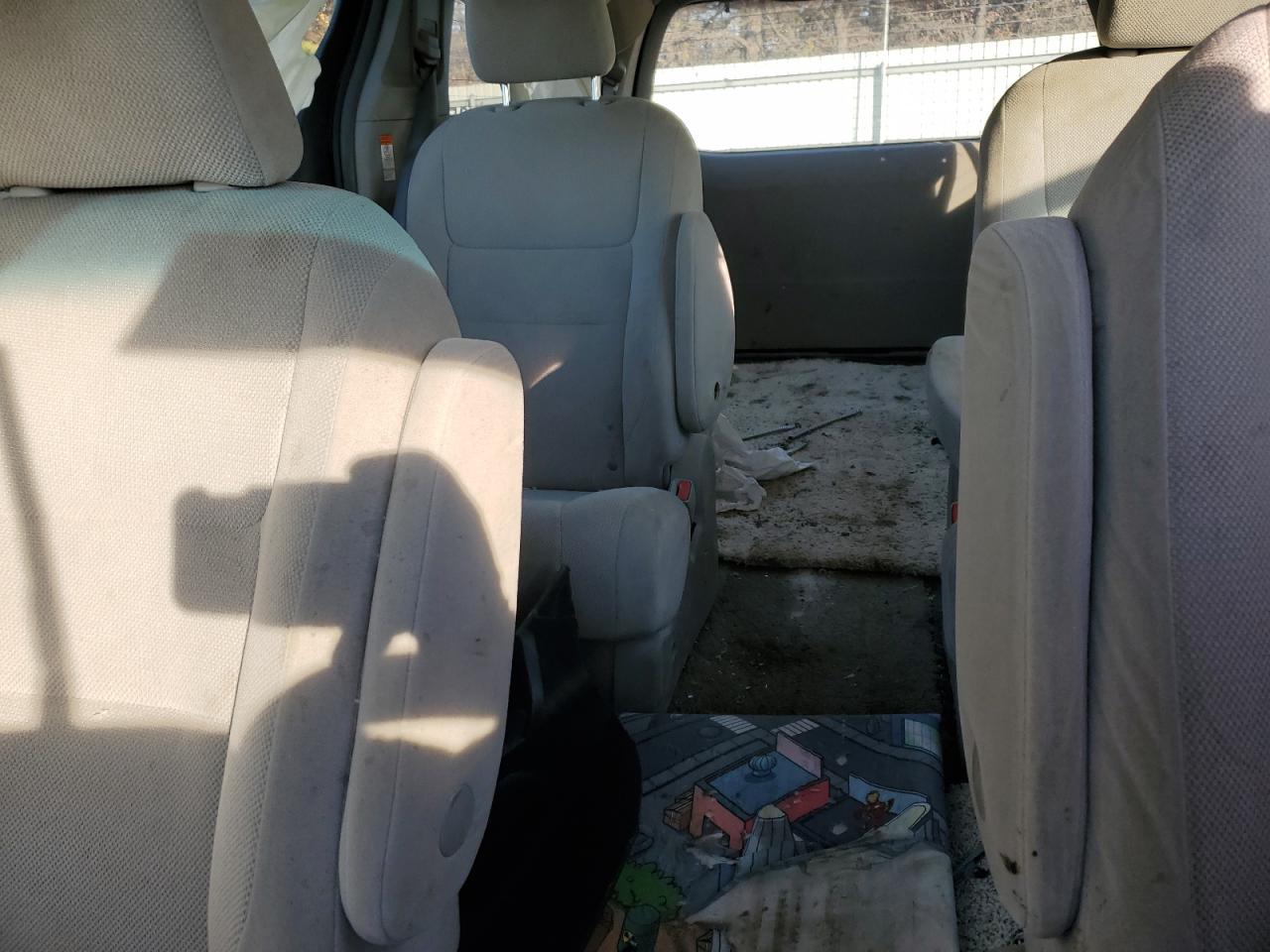 2015 Toyota Sienna VIN 5TDZK3DC2FS586424 Copart auction photo, front end / minor dent/scratches damage thumbnail 10