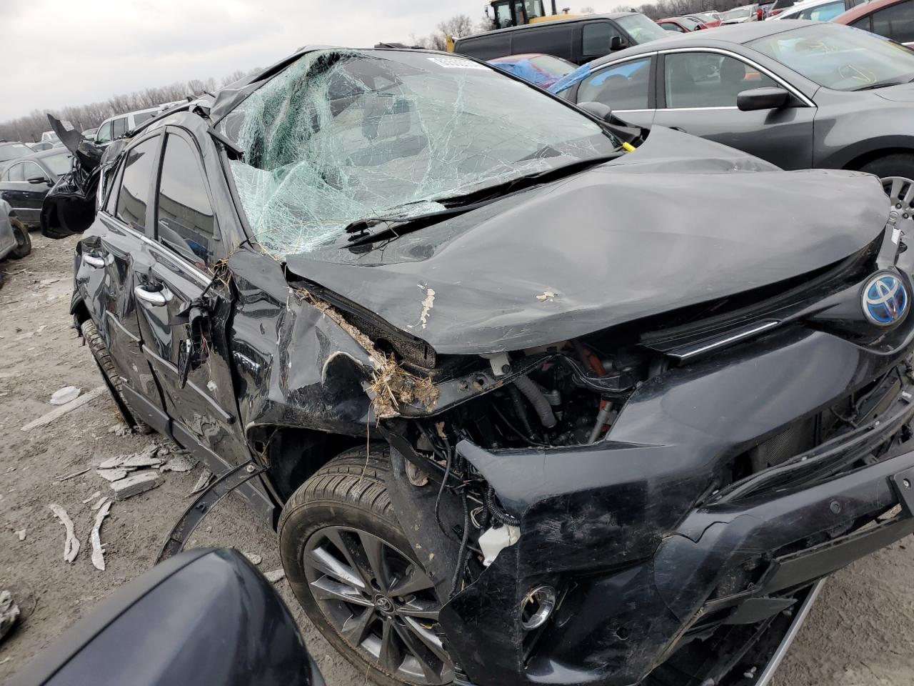 2018 Toyota RAV 4 VIN JTMDJREV9JD223624 Copart auction photo, all over damage thumbnail 4