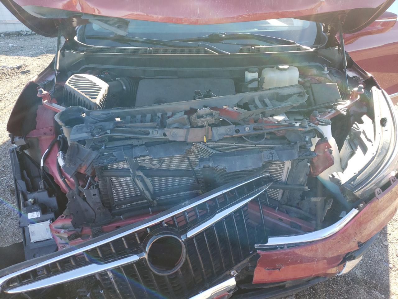2018 Buick Enclave VIN 5GAEVBKW9JJ197106 Copart auction photo, front end damage thumbnail 14