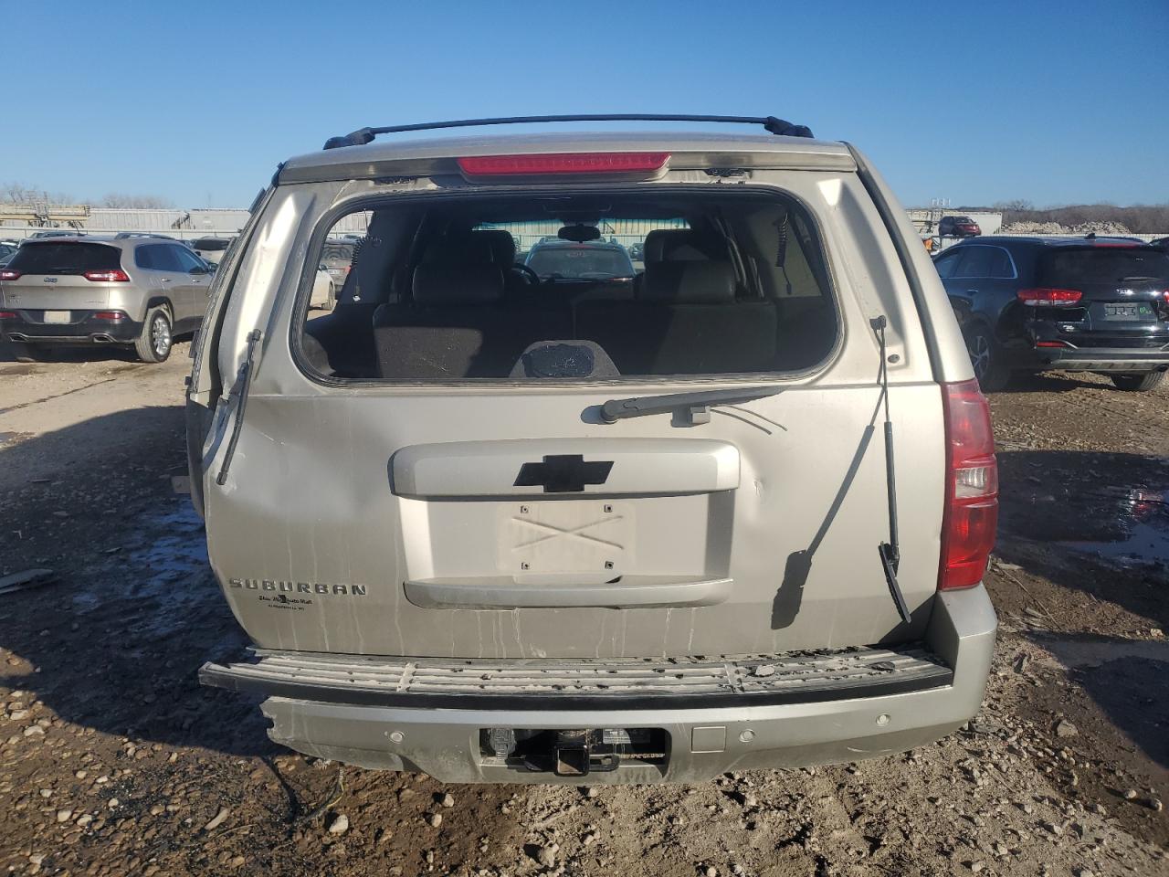2013 Chevrolet Suburban VIN 1GNSKJE79DR138269 Copart auction photo, rear end damage thumbnail 6