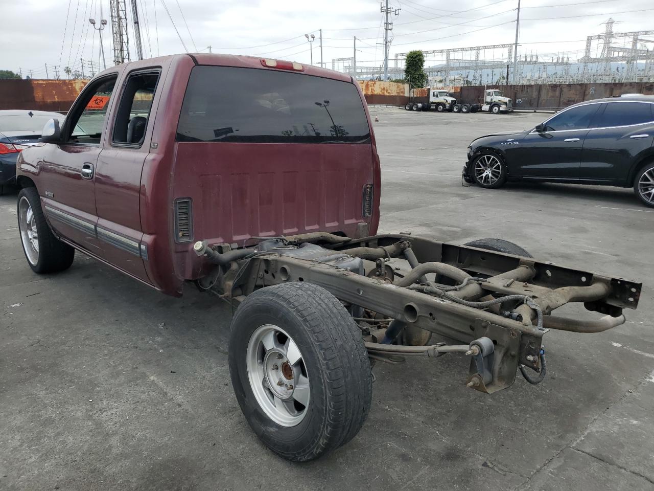 2000 Chevrolet Silverado VIN 2GCEC19T7Y1387551 Copart auction photo, vandalism / missing/altered vin damage thumbnail 2