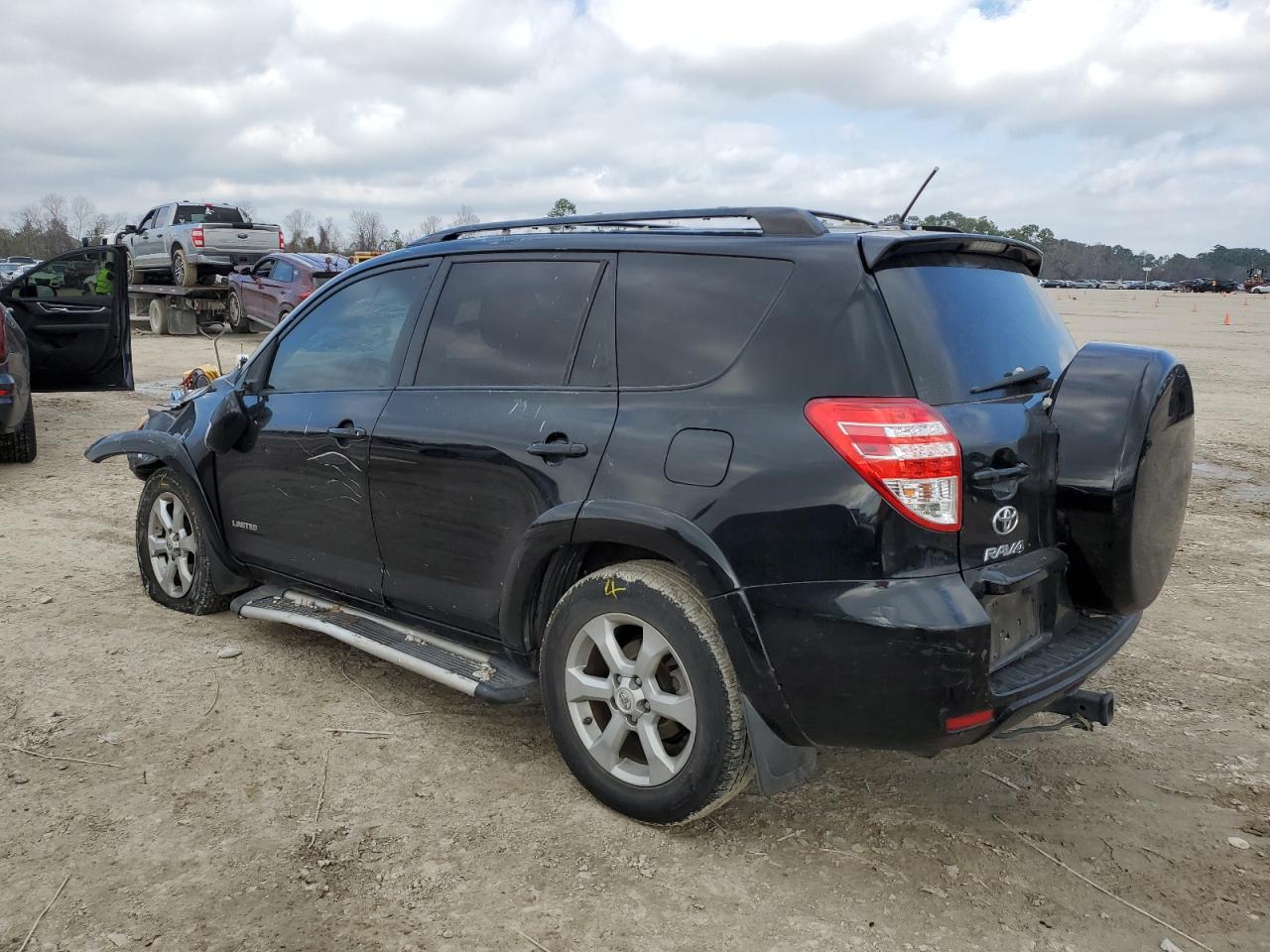 2011 Toyota RAV 4 VIN 2T3DK4DV6BW045094 Copart auction photo, front end damage thumbnail 3